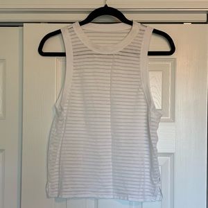Lululemon Crop Top Muscle Tee